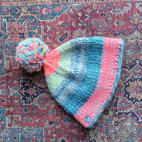 Billabong Pom Pom Beanie - Picture 2 of 12